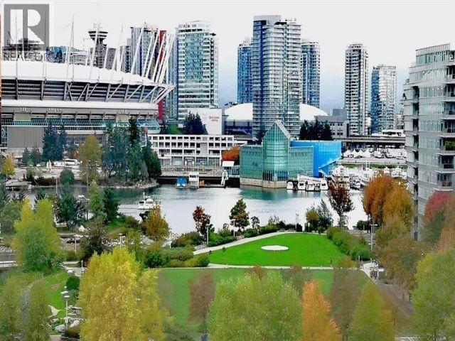 1009 1768 COOK STREET, Vancouver, British Columbia