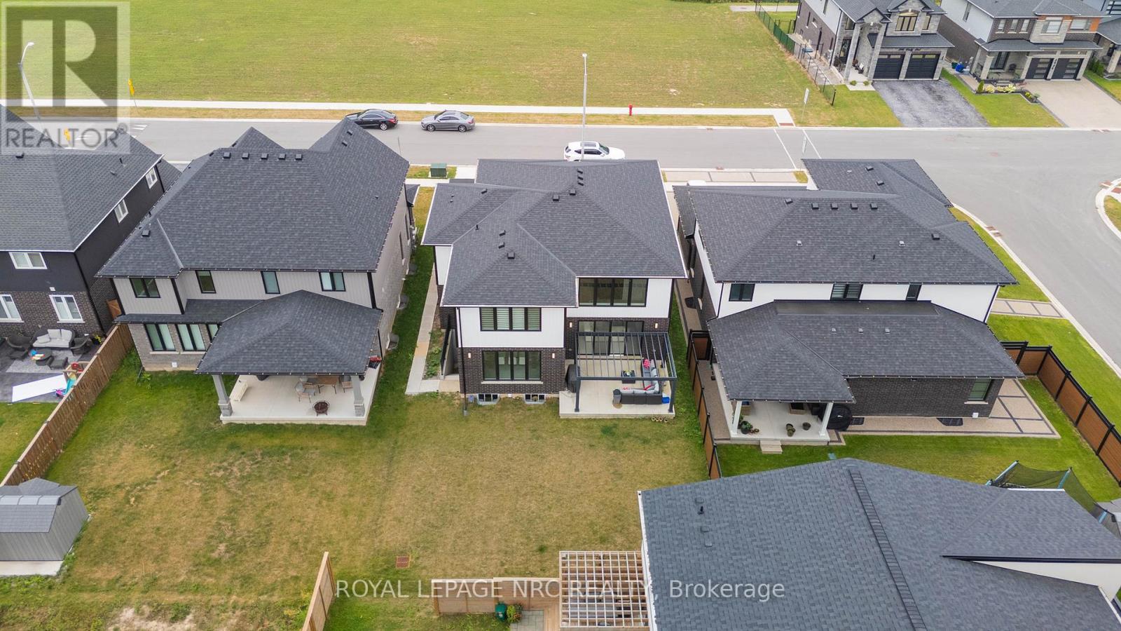 8945 Emily Boulevard, Niagara Falls, Ontario  L2H 3T1 - Photo 49 - X12356197