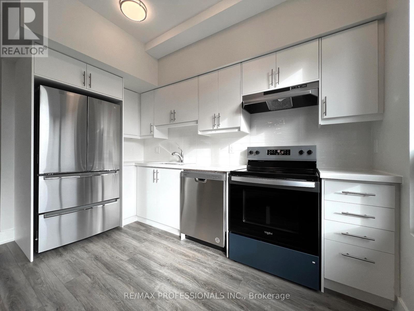 123 - 62 Dixfield Drive, Toronto, Ontario  M9C 3W1 - Photo 10 - W12356208