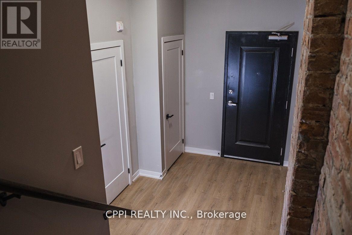 216 - 140 SIMCOE STREET, Peterborough Central, Ontario