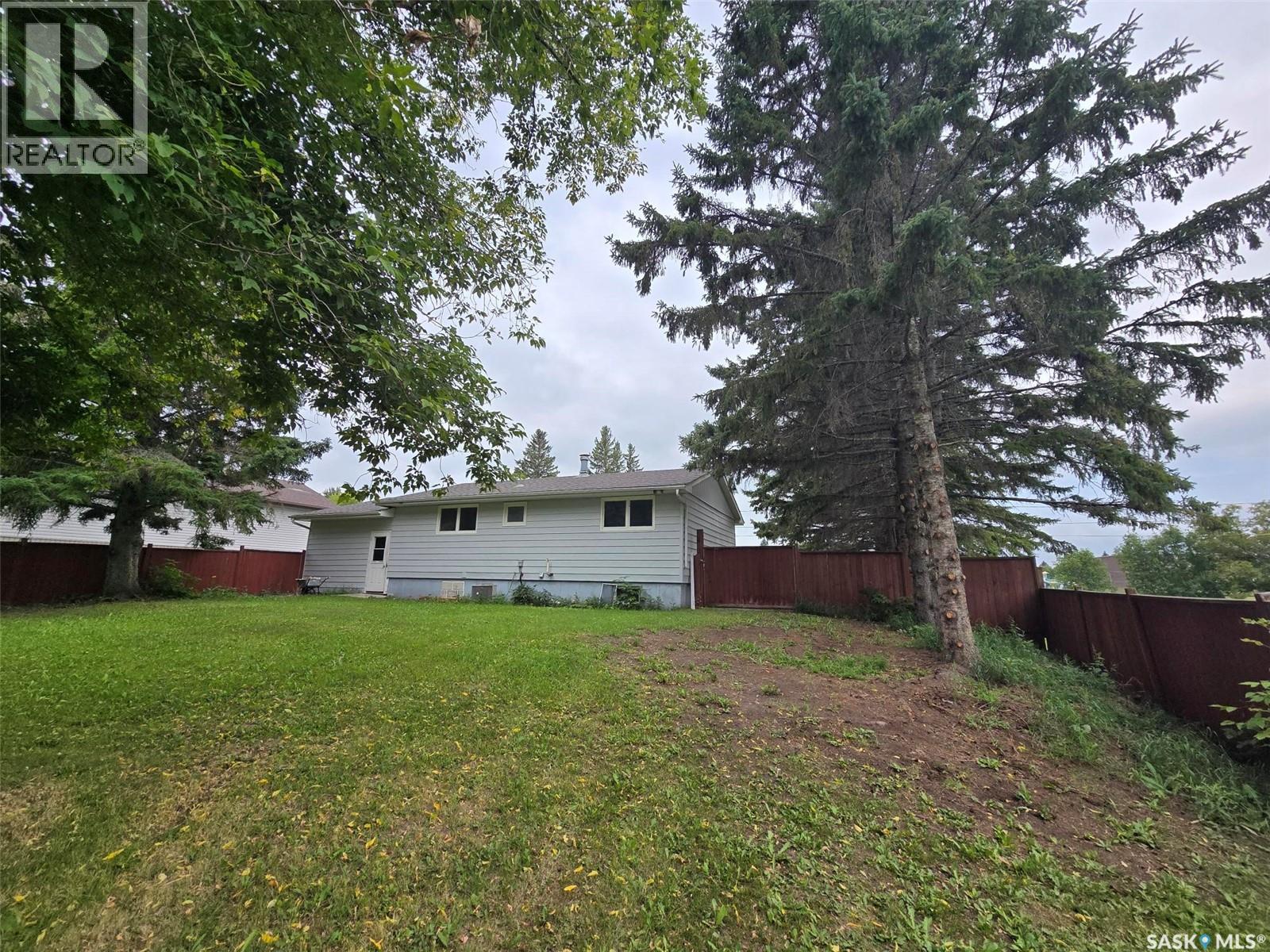 Property at 919 Southesk STREET image 4