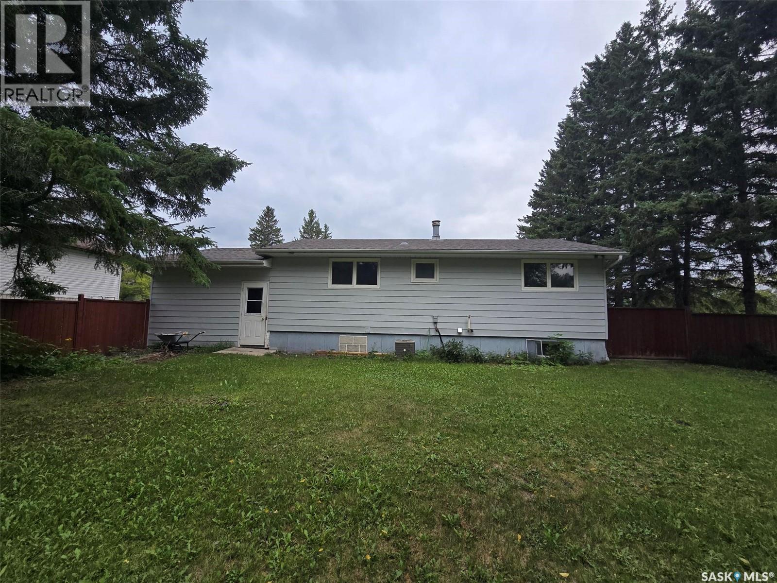 Property at 919 Southesk STREET image 5