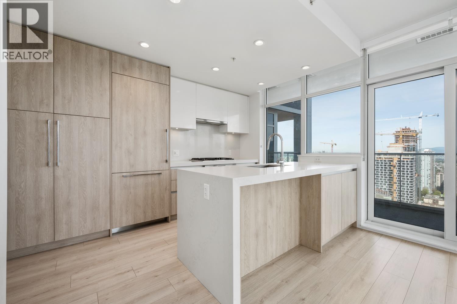 3204 6080 Mckay Avenue, Burnaby, British Columbia  V5H 0J4 - Photo 4 - R3039007