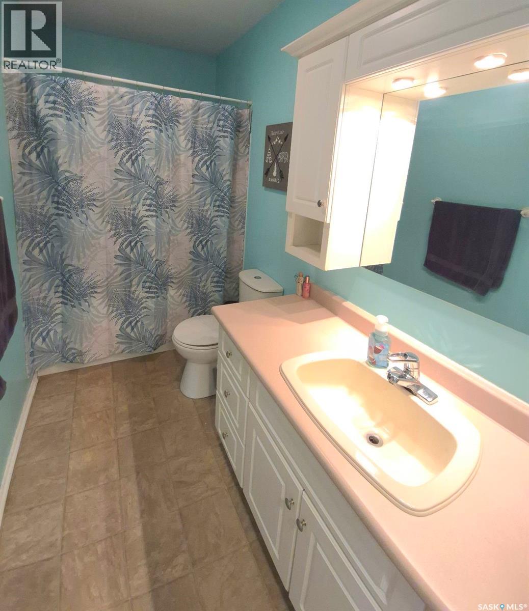 718 6th Street E, Prince Albert, Saskatchewan  S6V 0M8 - Photo 11 - SK016251