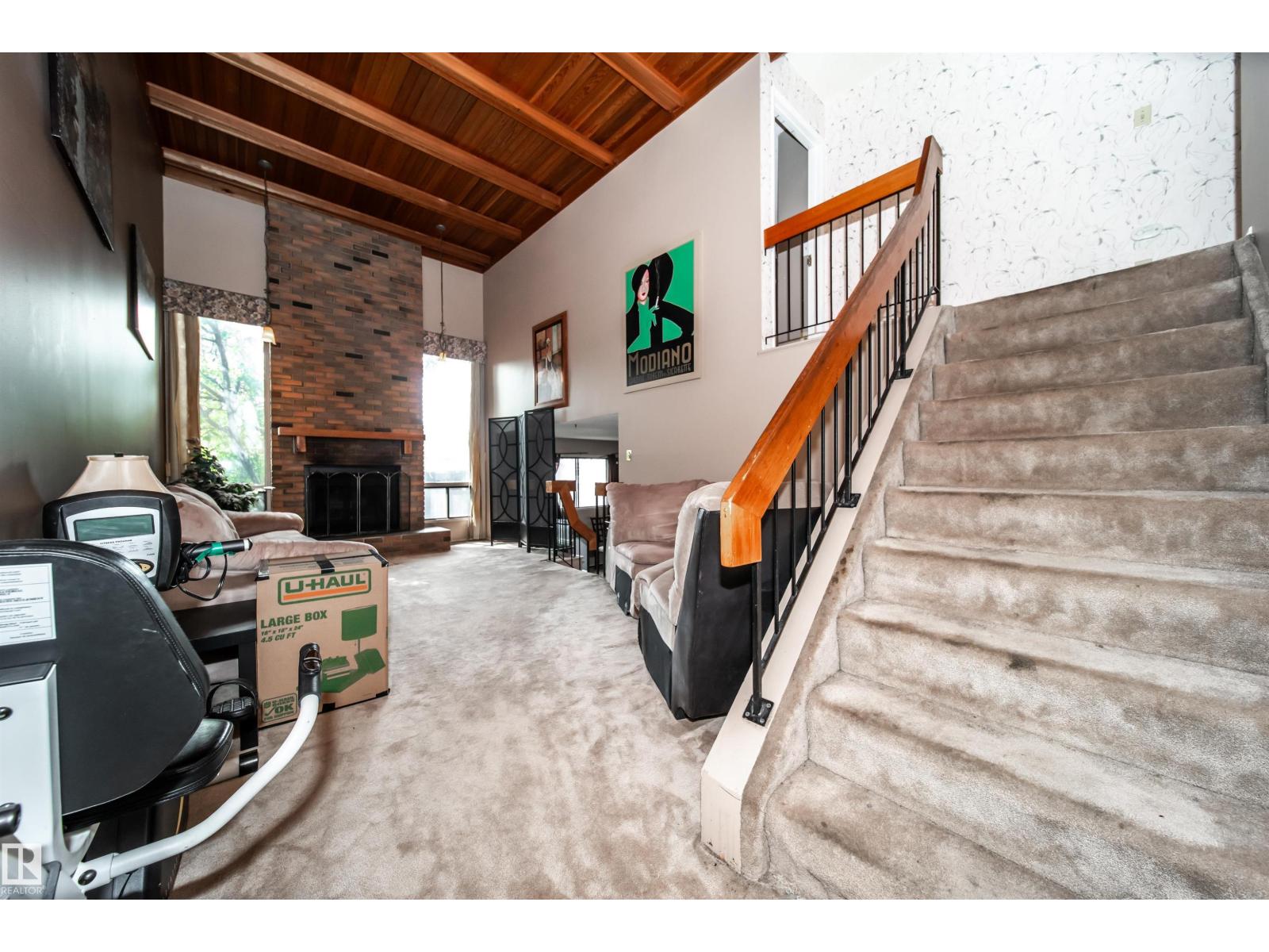 Property at 18111 76 AV NW image 4