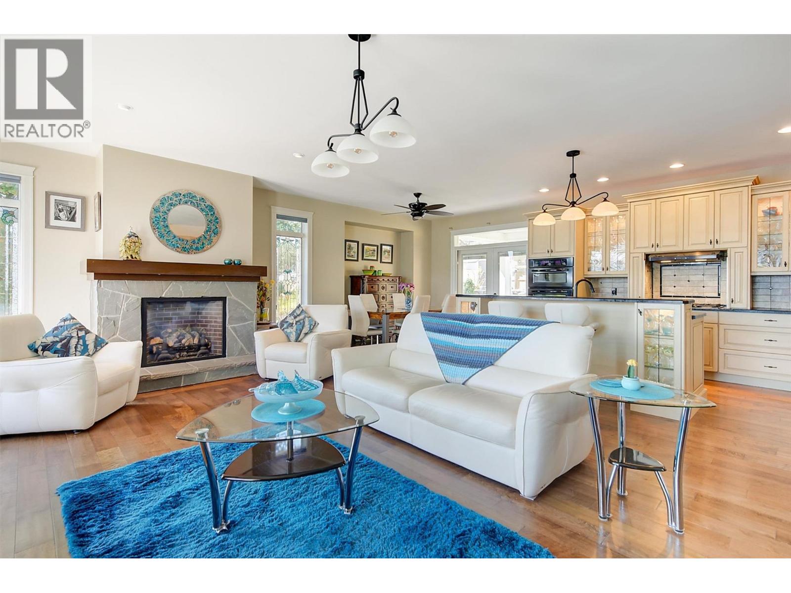 Property at 6148 Lipsett Avenue image 3