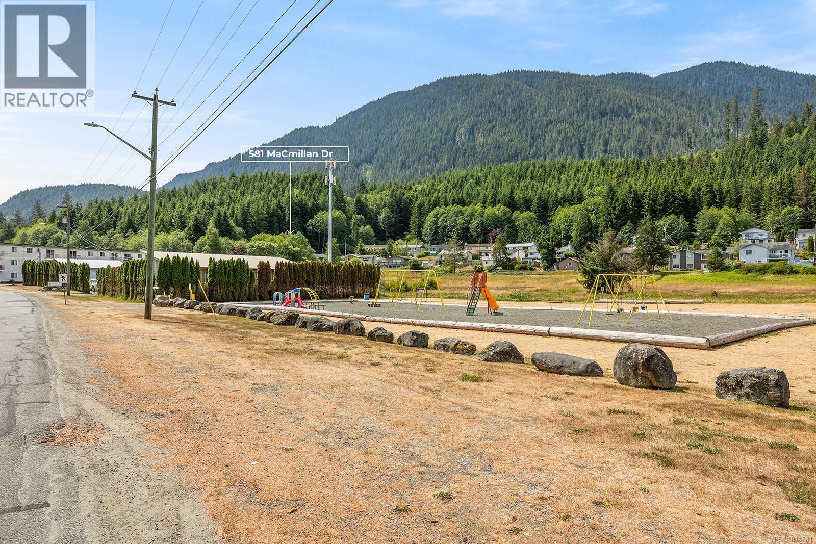 581 Macmillan Dr, Sayward, British Columbia  V0P 1R0 - Photo 16 - 1011681