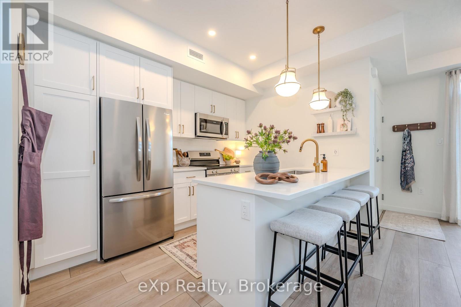 Property at 104 - 824 WOOLWICH STREET image 1