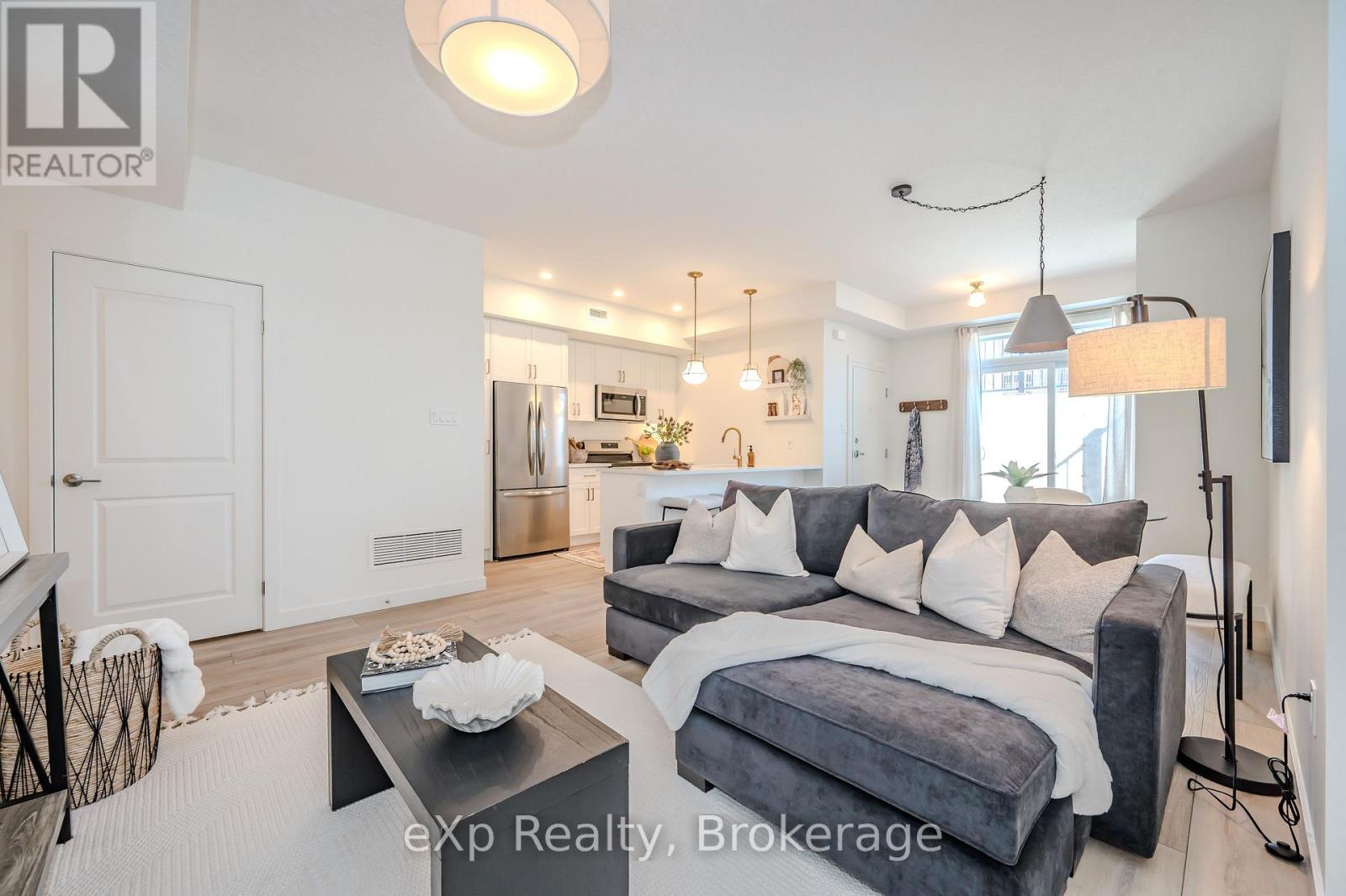 Property at 104 - 824 WOOLWICH STREET image 5