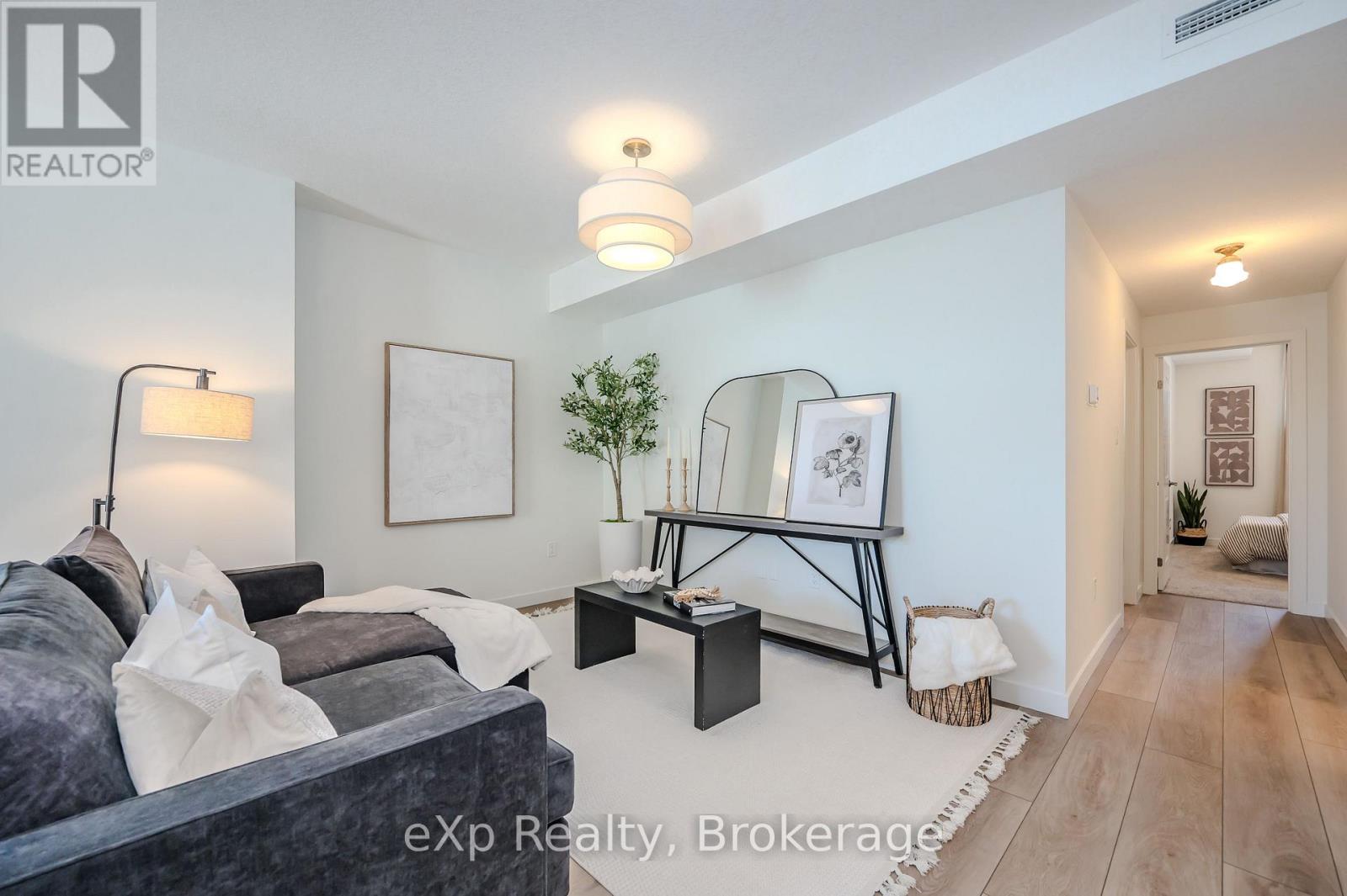 Property at 104 - 824 WOOLWICH STREET image 4