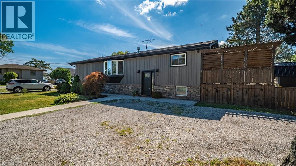 Property at 9 KIWANIS Avenue image 1