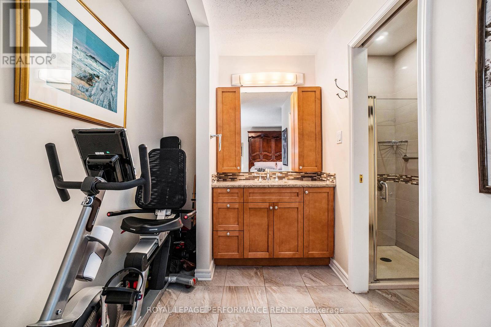 14 Riverbrook Road, Ottawa, Ontario  K2H 7W6 - Photo 41 - X12351177