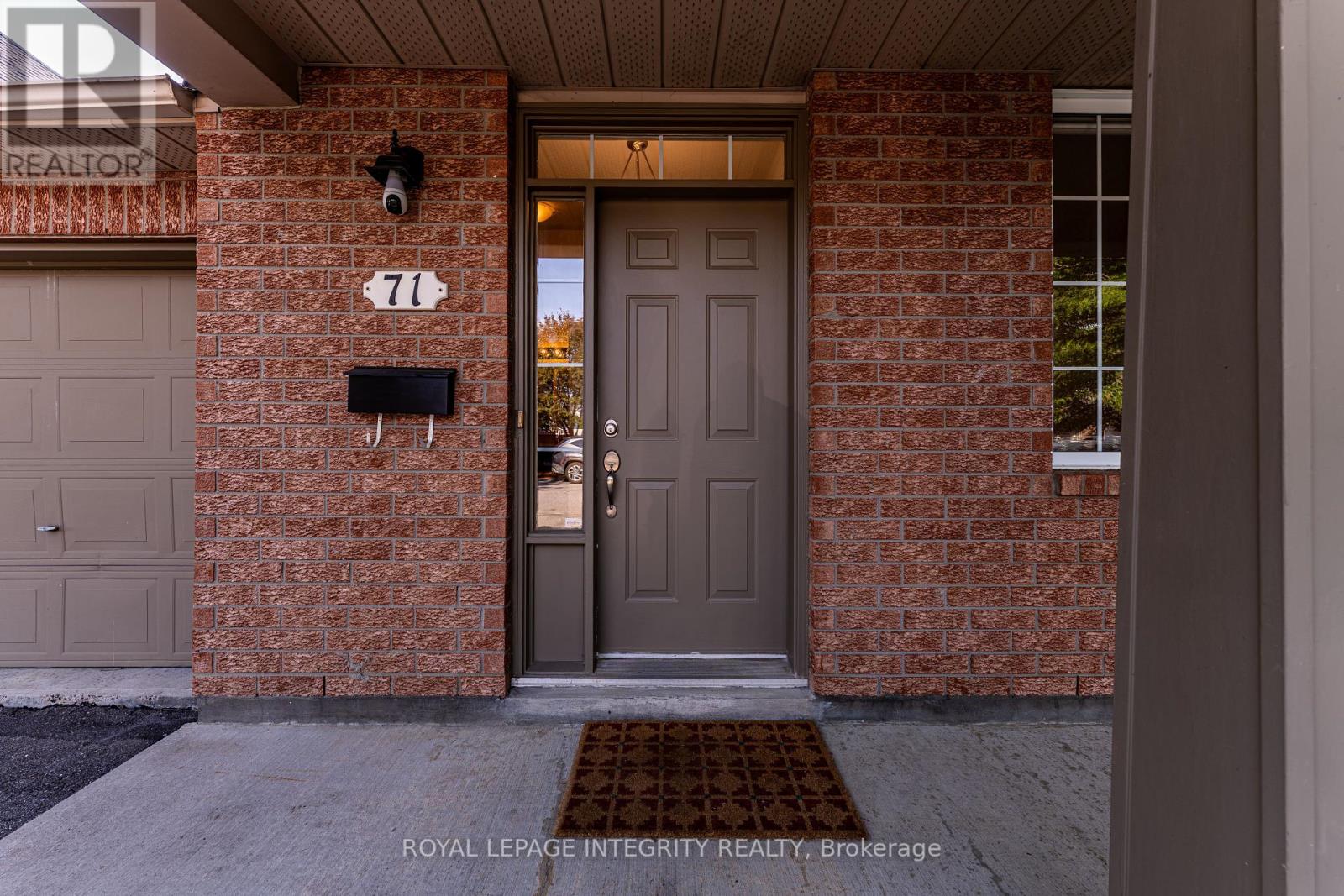 71 Appledale Drive, Ottawa, Ontario  K2J 4W6 - Photo 5 - X12356247