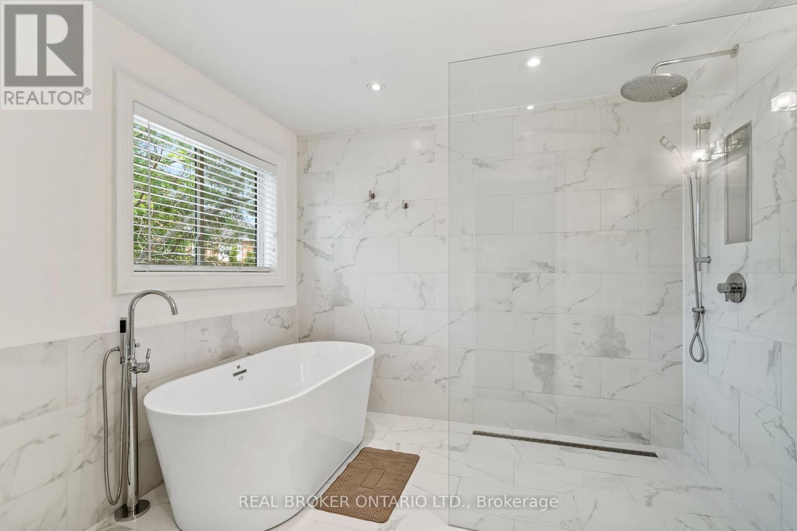 21 Shenandoah Drive, Whitby, Ontario  L1P 1S9 - Photo 19 - E12345985
