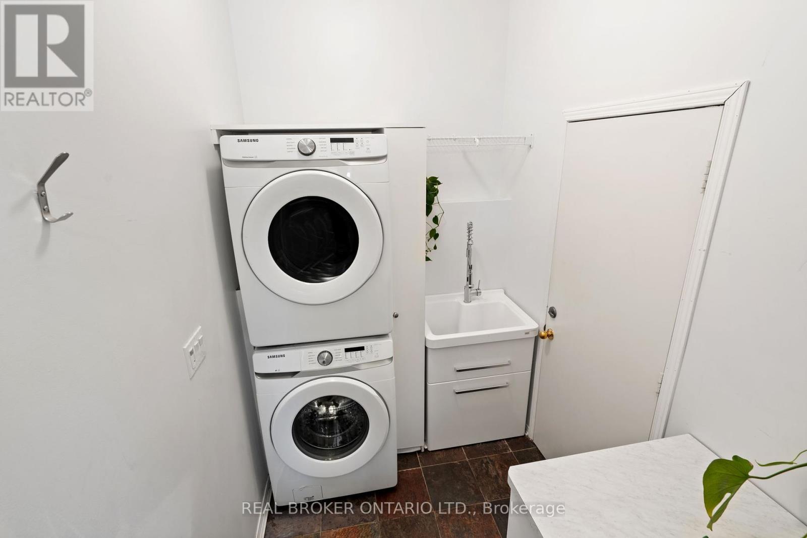 21 Shenandoah Drive, Whitby, Ontario  L1P 1S9 - Photo 35 - E12345985