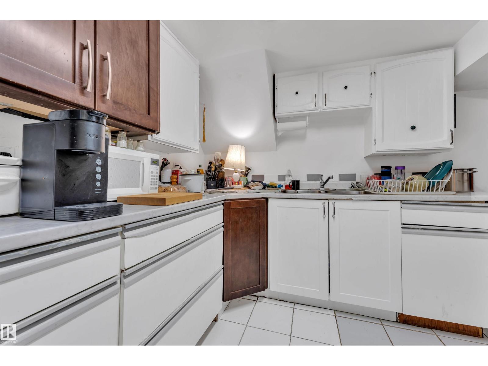 11725 97 St Nw, Edmonton, Alberta  T5G 1Y3 - Photo 3 - E4453950