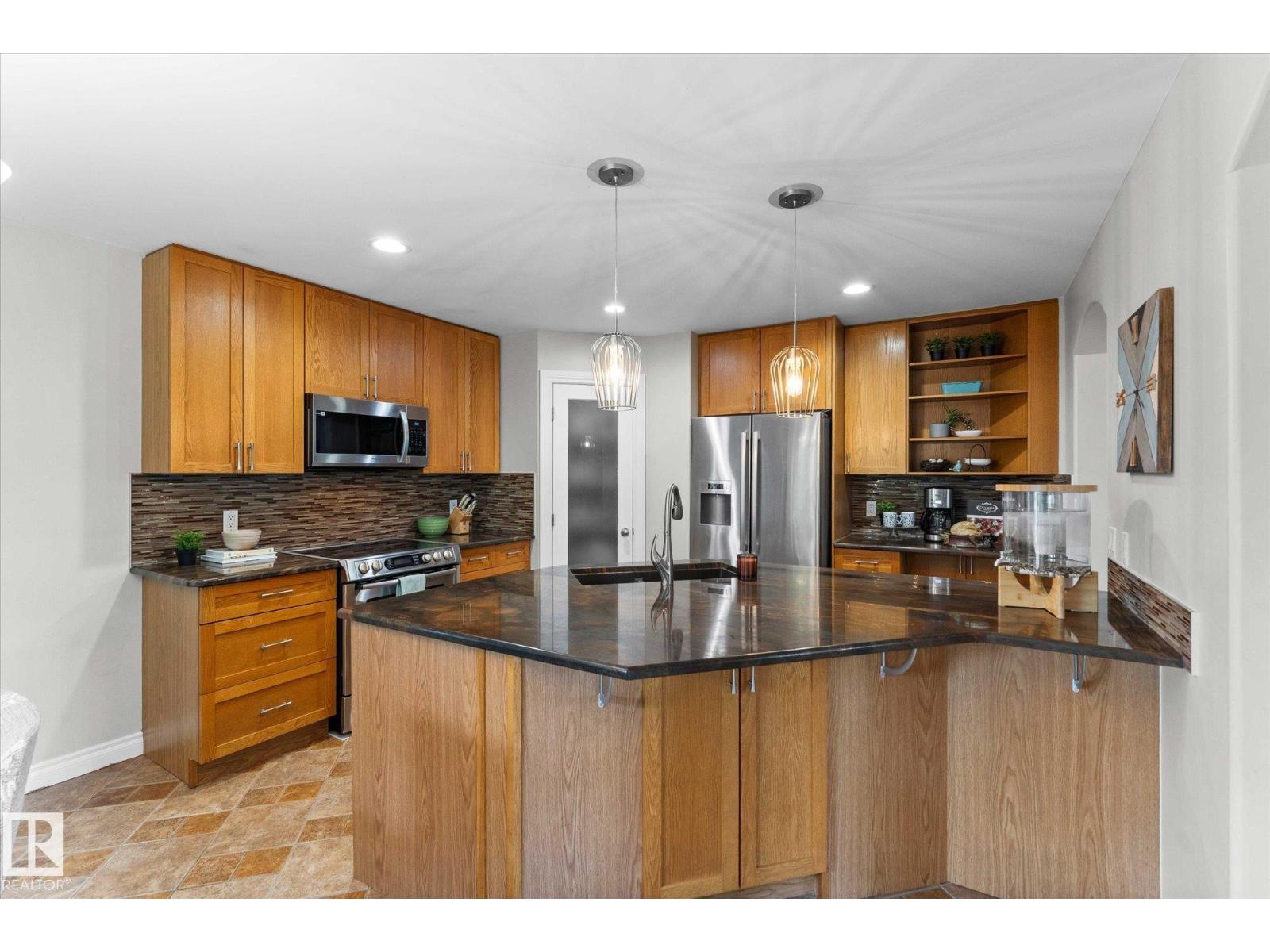 Property at 208 Westerra BV image 4