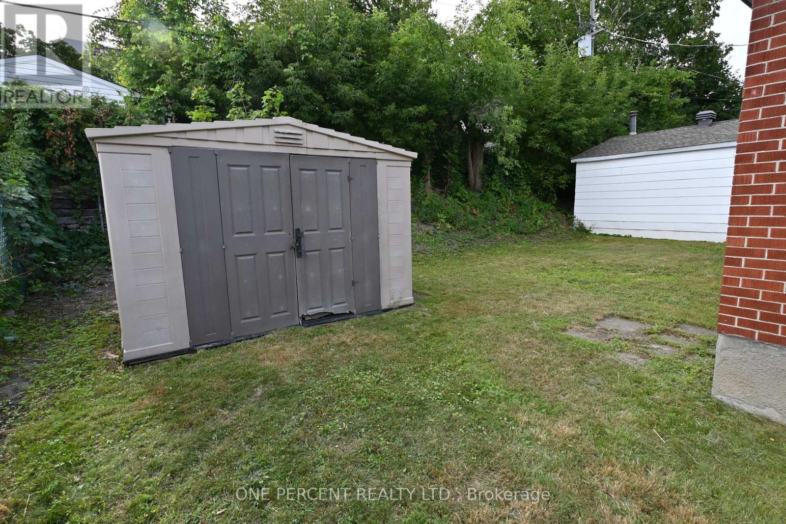 944 Eve Street, Ottawa, Ontario  K1K 3R4 - Photo 3 - X12356298