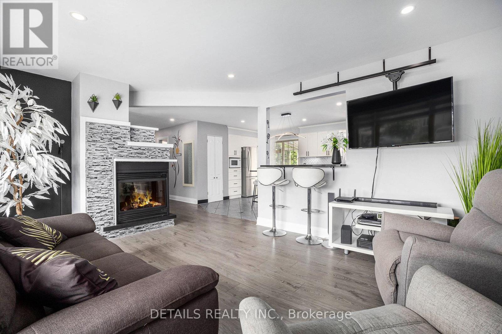 Property at 2215 BOYER ROAD image 5