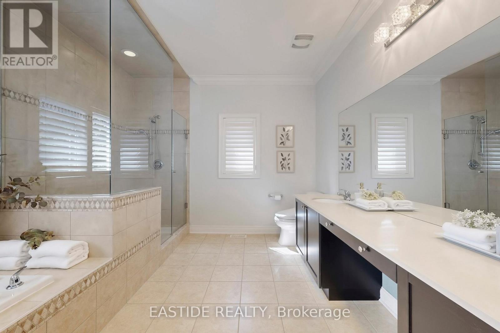 176 Upper Post Road, Vaughan, Ontario  L6A 4J9 - Photo 25 - N12356269