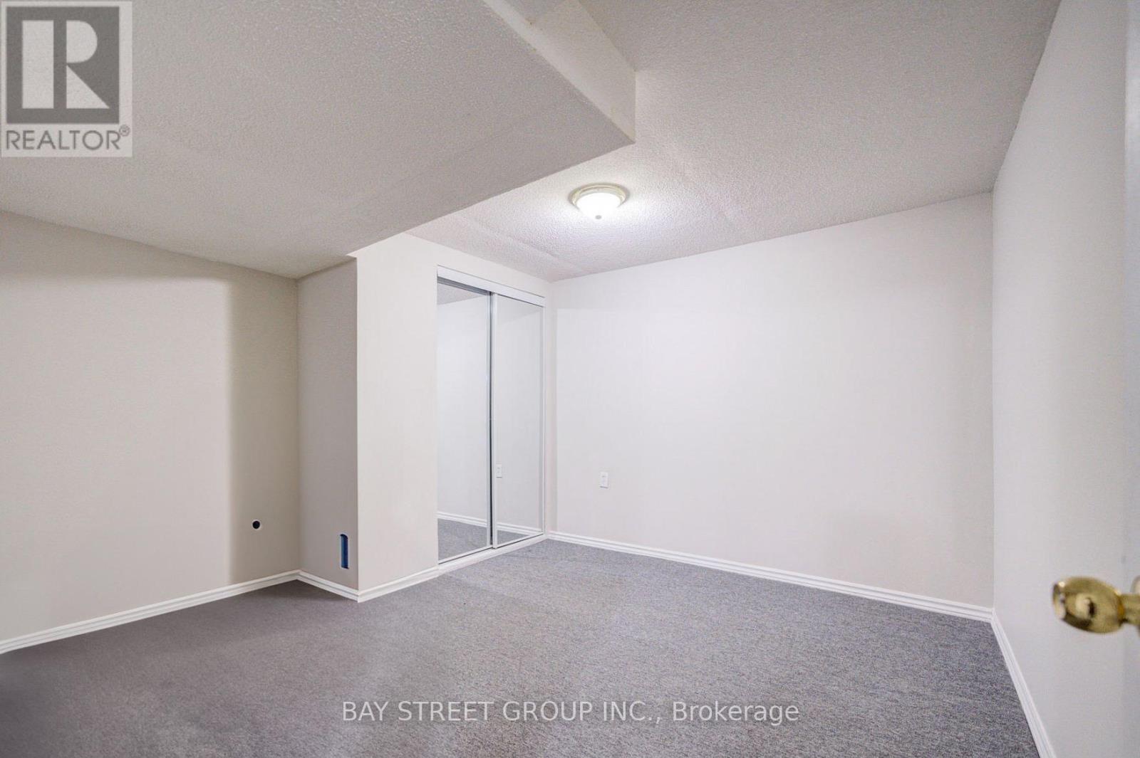 Unknown Address, ,     - Photo 5 - N12356284