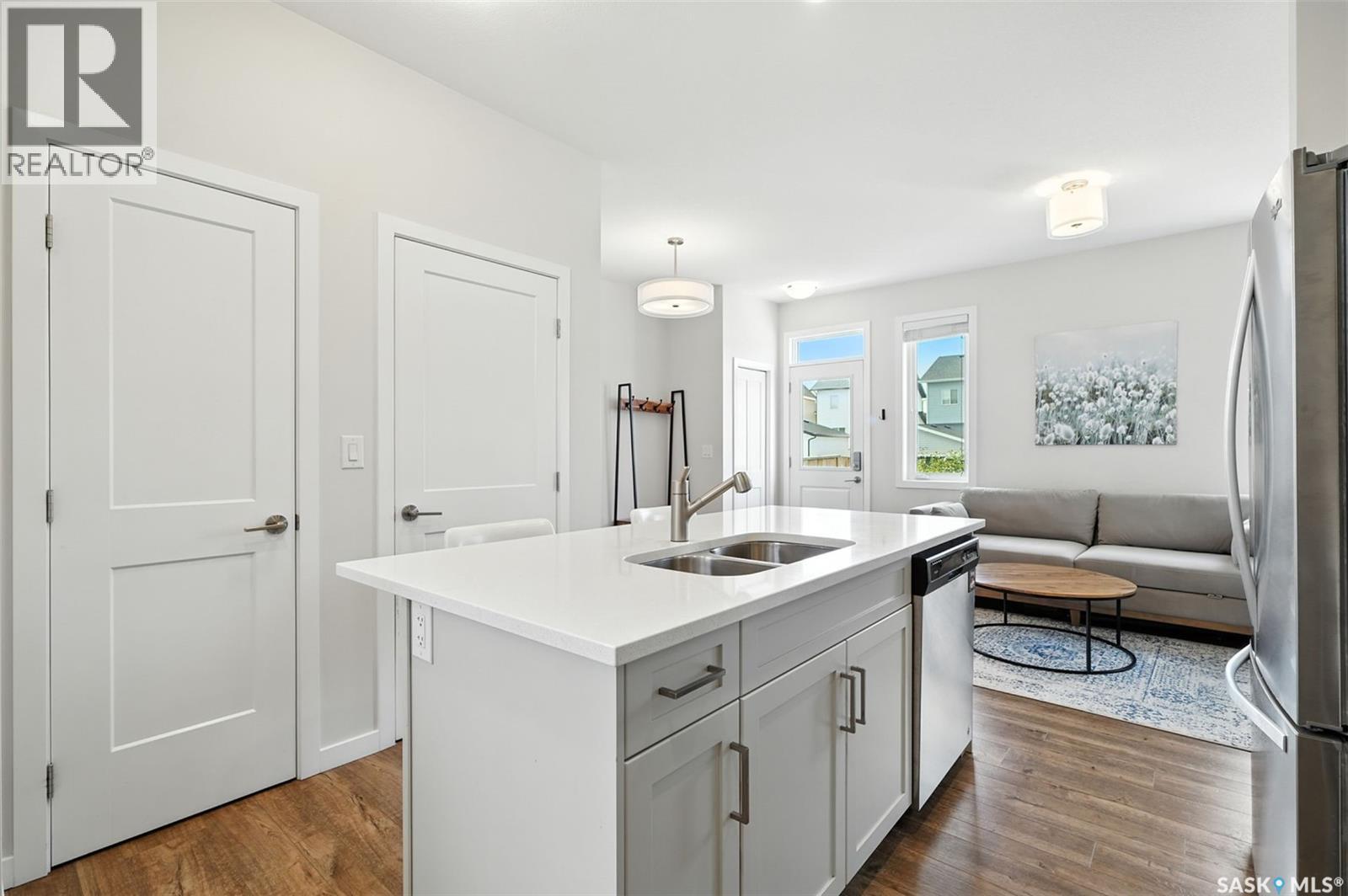 2046 Brighton Common, Saskatoon, Saskatchewan  S7V 0N9 - Photo 5 - SK016252