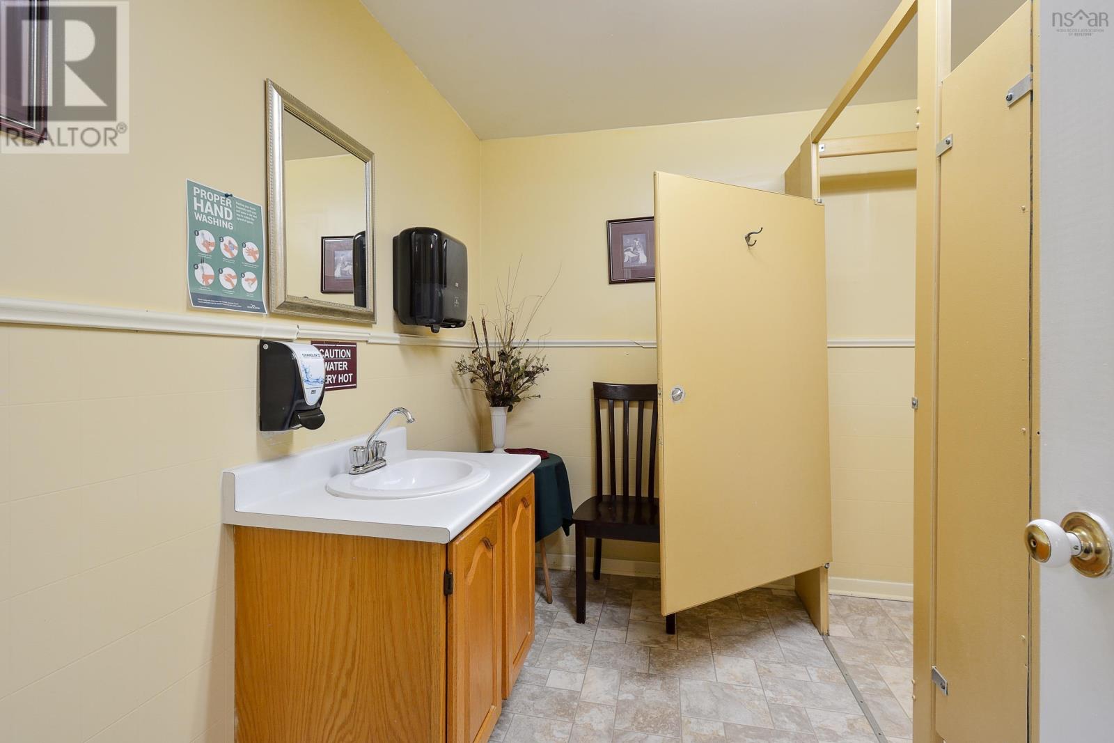 785 105 Highway, Boularderie East, Nova Scotia  B1X 1J6 - Photo 19 - 202521230
