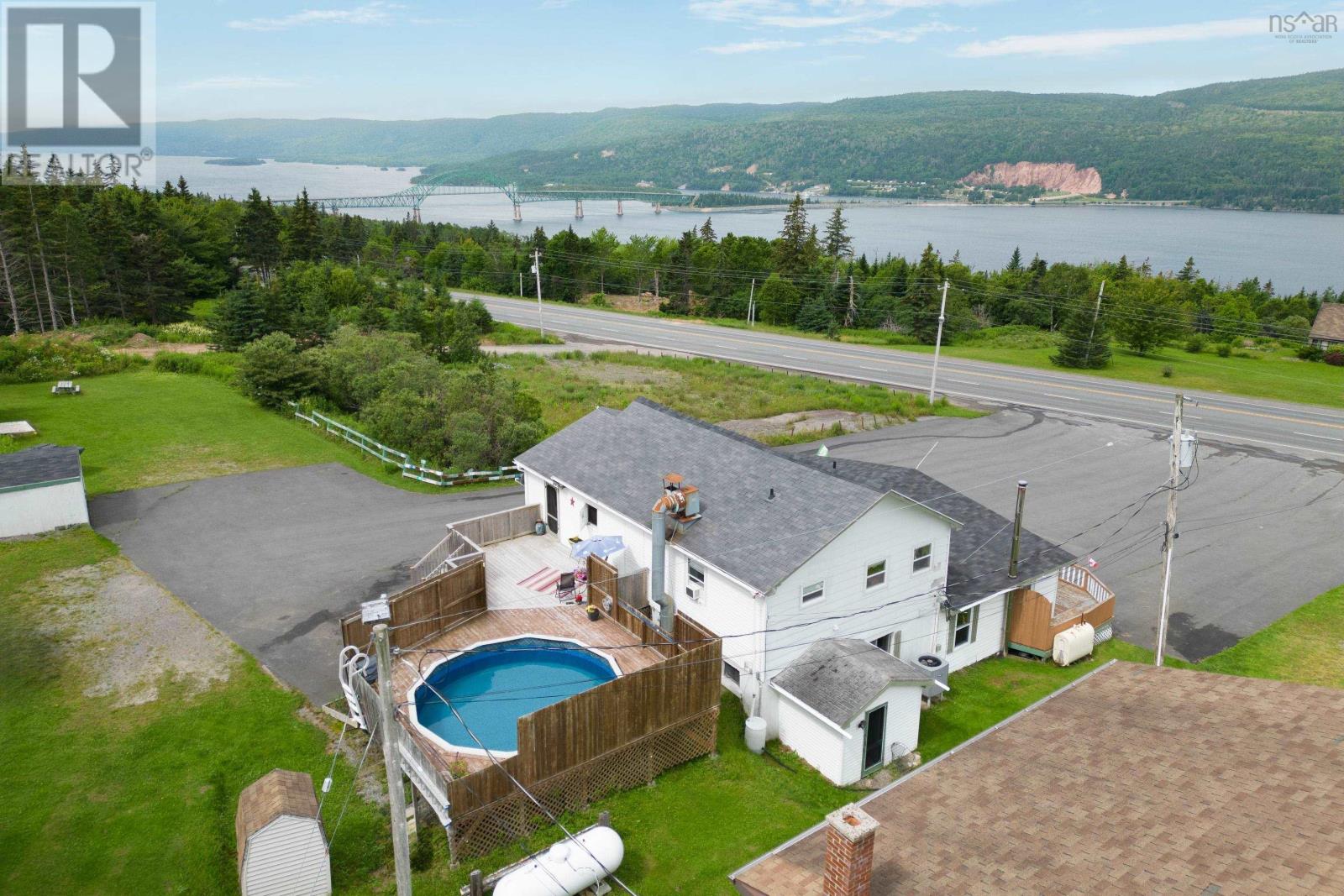 785 105 Highway, Boularderie East, Nova Scotia  B1X 1J6 - Photo 4 - 202521230