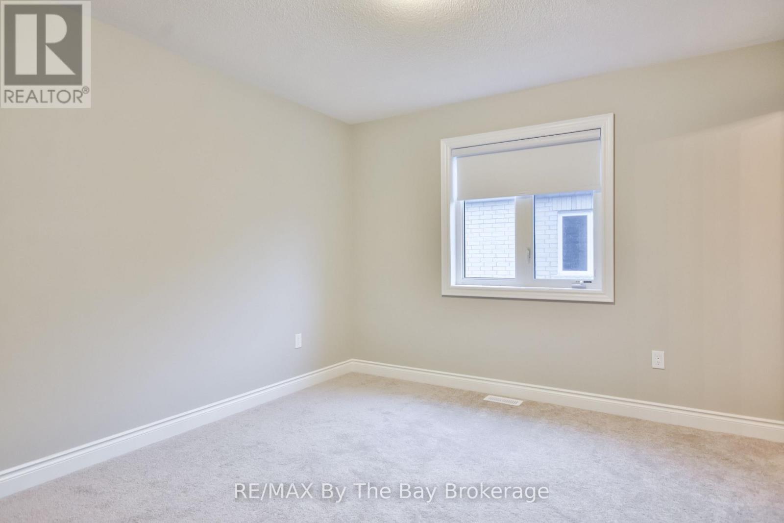 21 Amber Drive, Wasaga Beach, Ontario  L9Z 0R9 - Photo 32 - S12356333