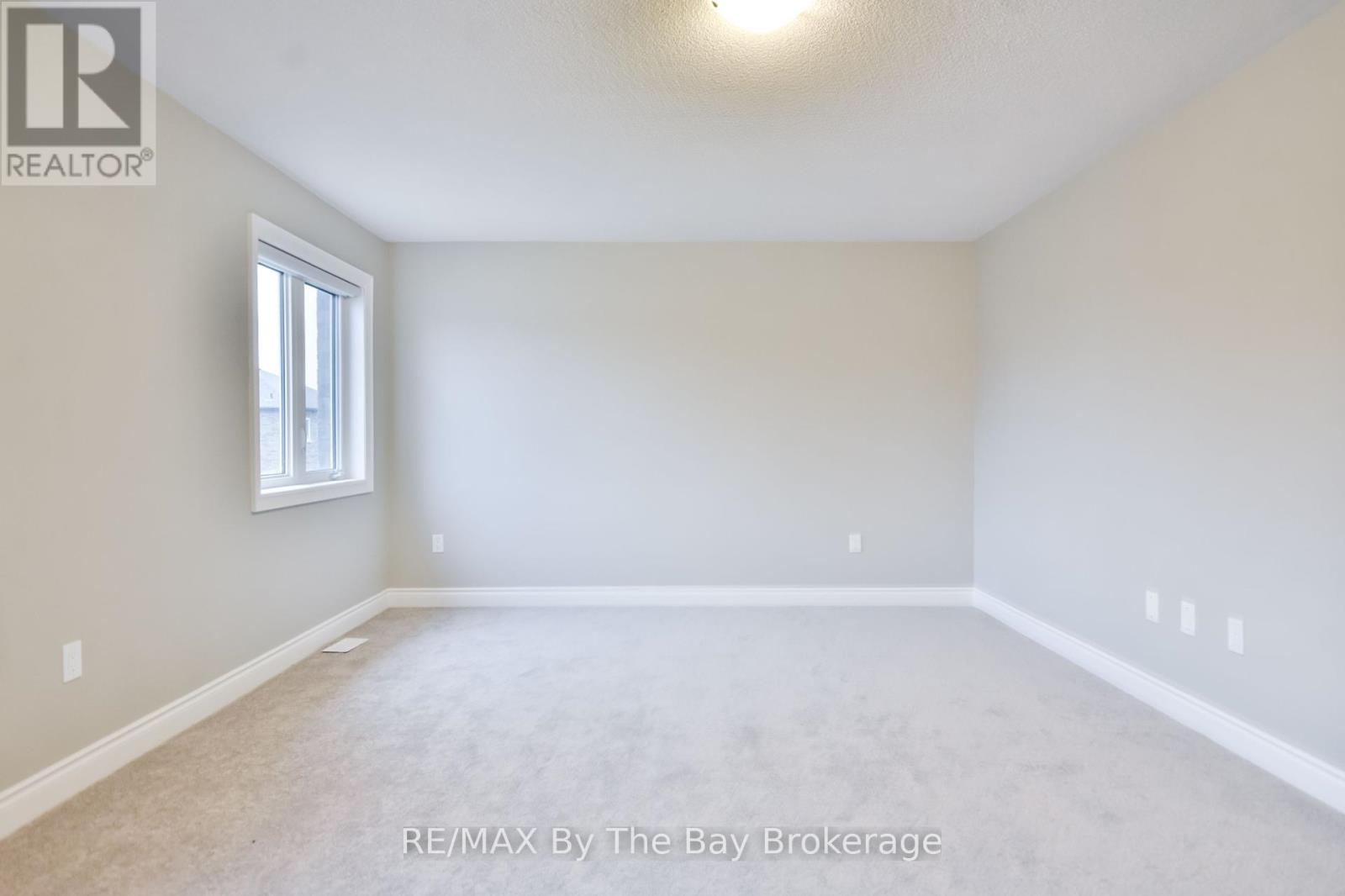 21 Amber Drive, Wasaga Beach, Ontario  L9Z 0R9 - Photo 37 - S12356333