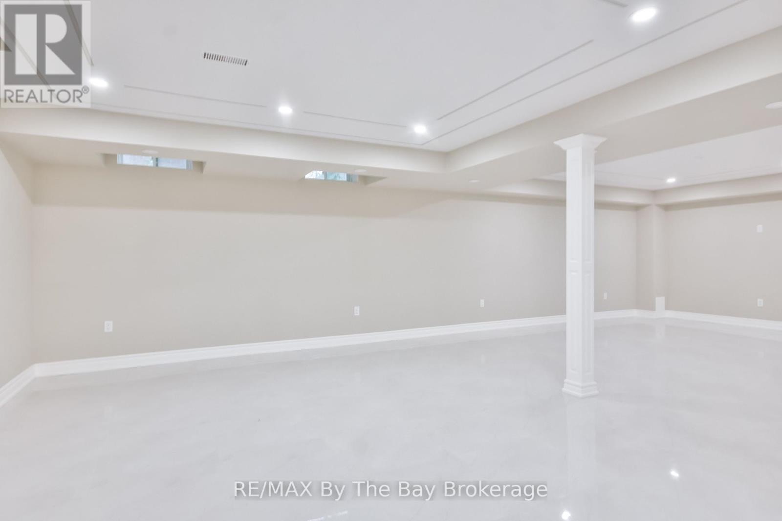 21 Amber Drive, Wasaga Beach, Ontario  L9Z 0R9 - Photo 45 - S12356333