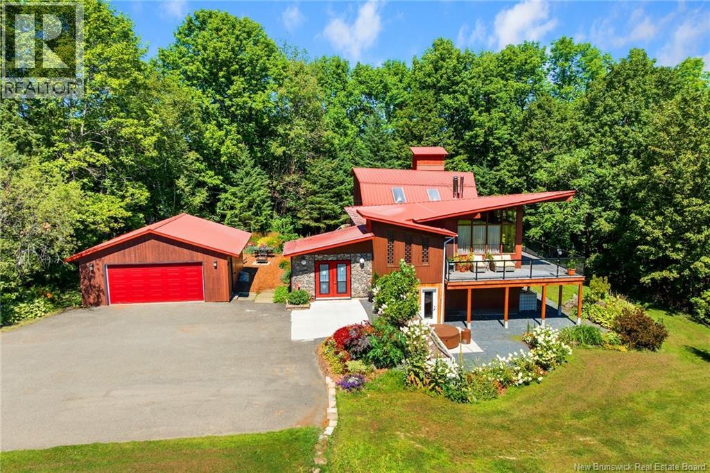329 Riverview Drive, Florenceville-Bristol, New Brunswick  E7L 3N1 - Photo 3 - NB125129