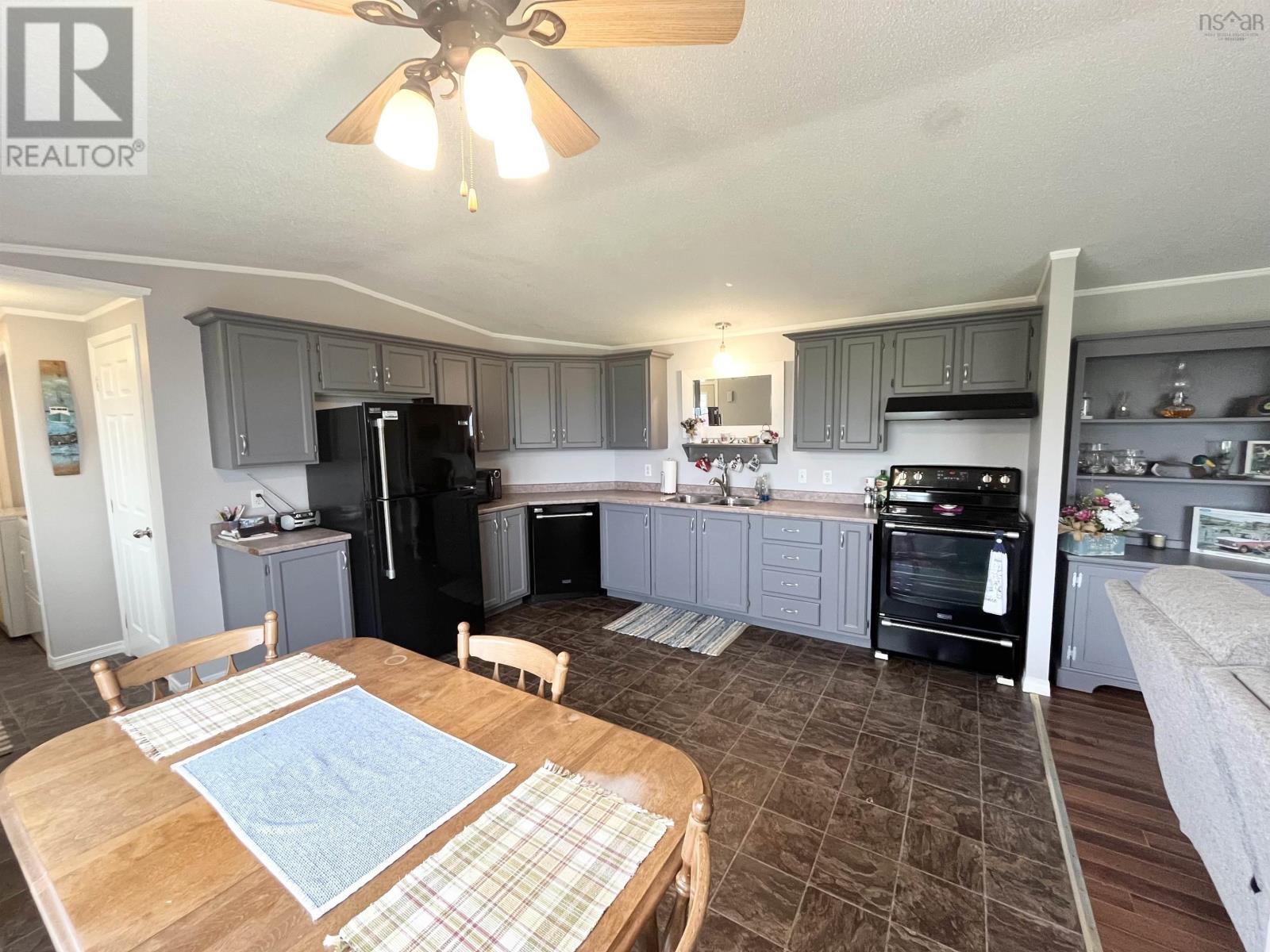 21 Stoddart Drive, Clark's Harbour, Nova Scotia  B0W 1P0 - Photo 17 - 202515207