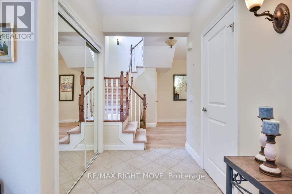 Property at 6 - 5 INVERMARA COURT image 4