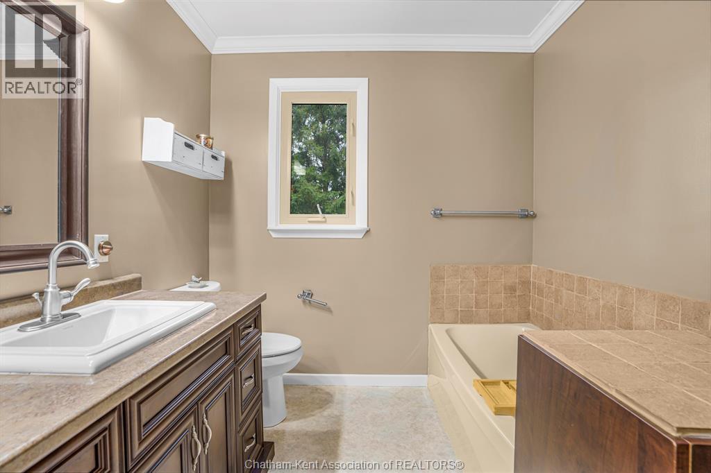 9078 Broad Line, Tupperville, Ontario  N0P 2M0 - Photo 28 - 25021115