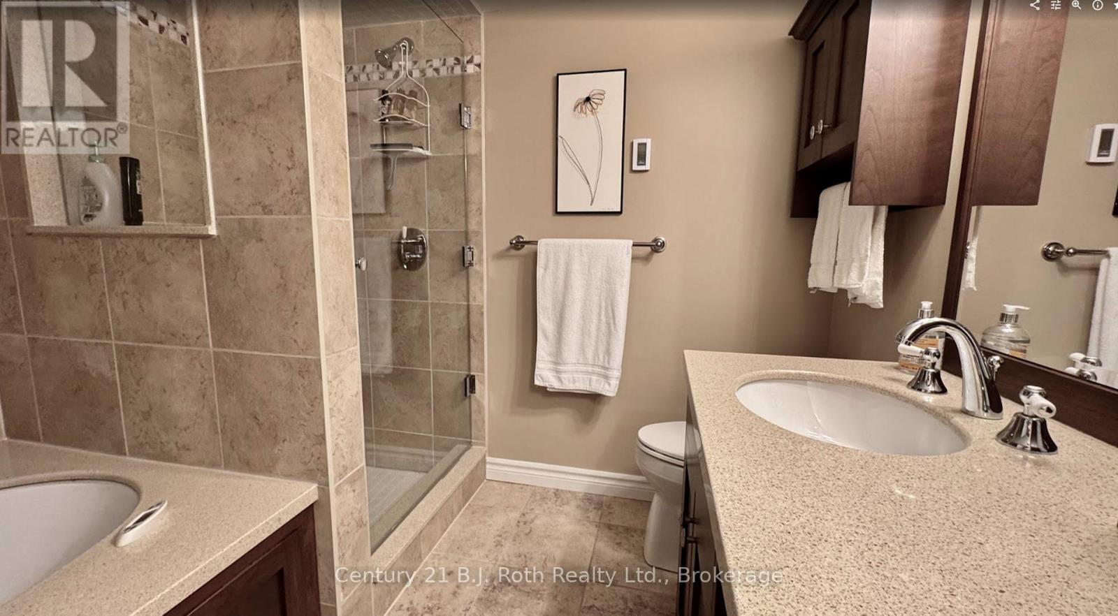 431 Grandview Hilltop Drive, Huntsville, Ontario  P1H 2J5 - Photo 7 - X12356356