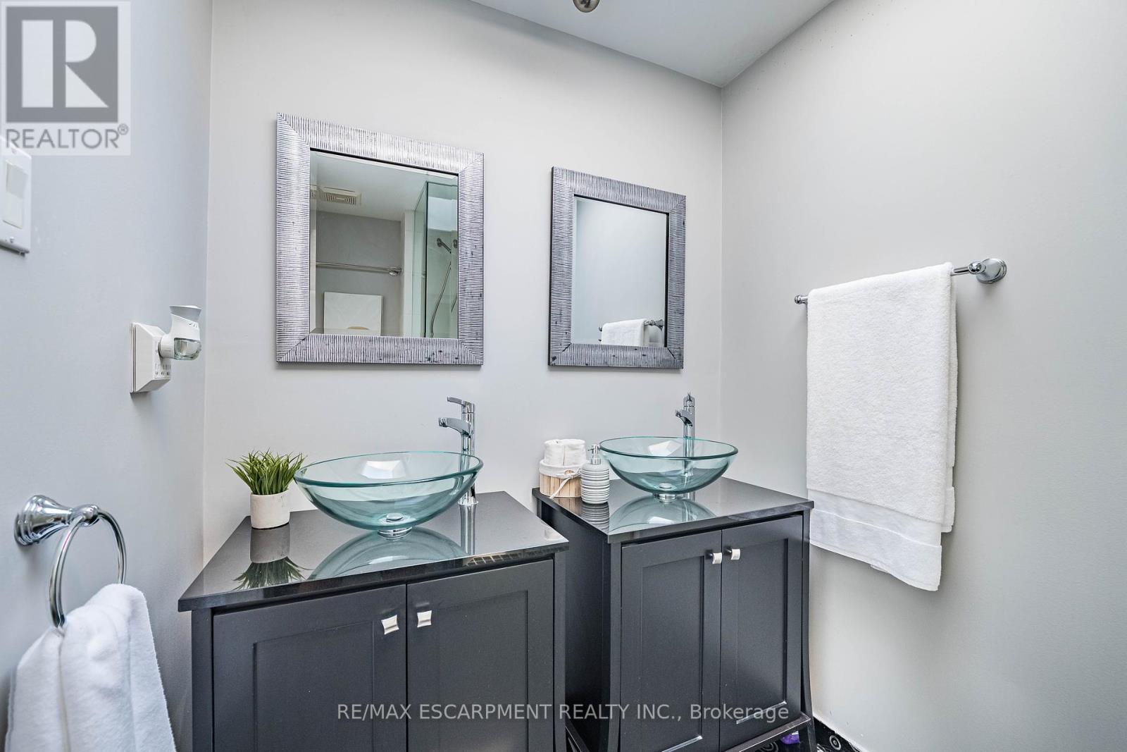16 Ackrow Court, Toronto, Ontario  M9C 5C4 - Photo 30 - W12344615