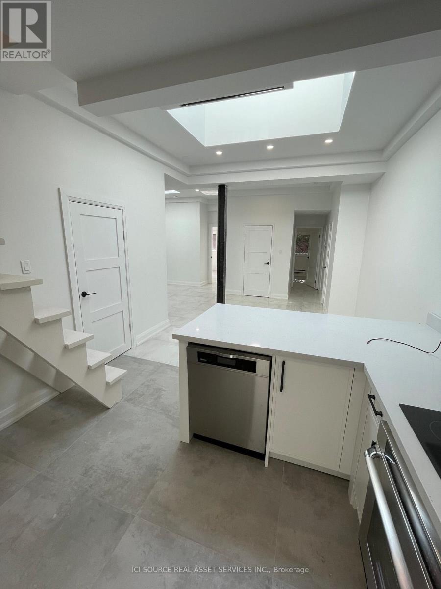 3 - 754 QUEEN STREET E, Toronto, Ontario