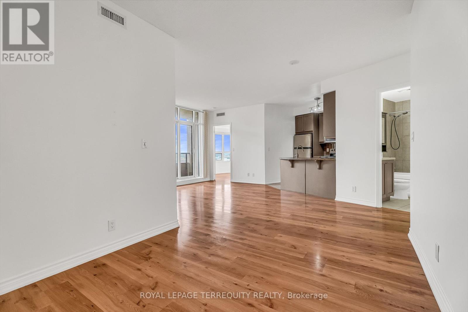 1409 - 9225 Jane Street, Vaughan, Ontario  L6A 0J7 - Photo 16 - N12356352