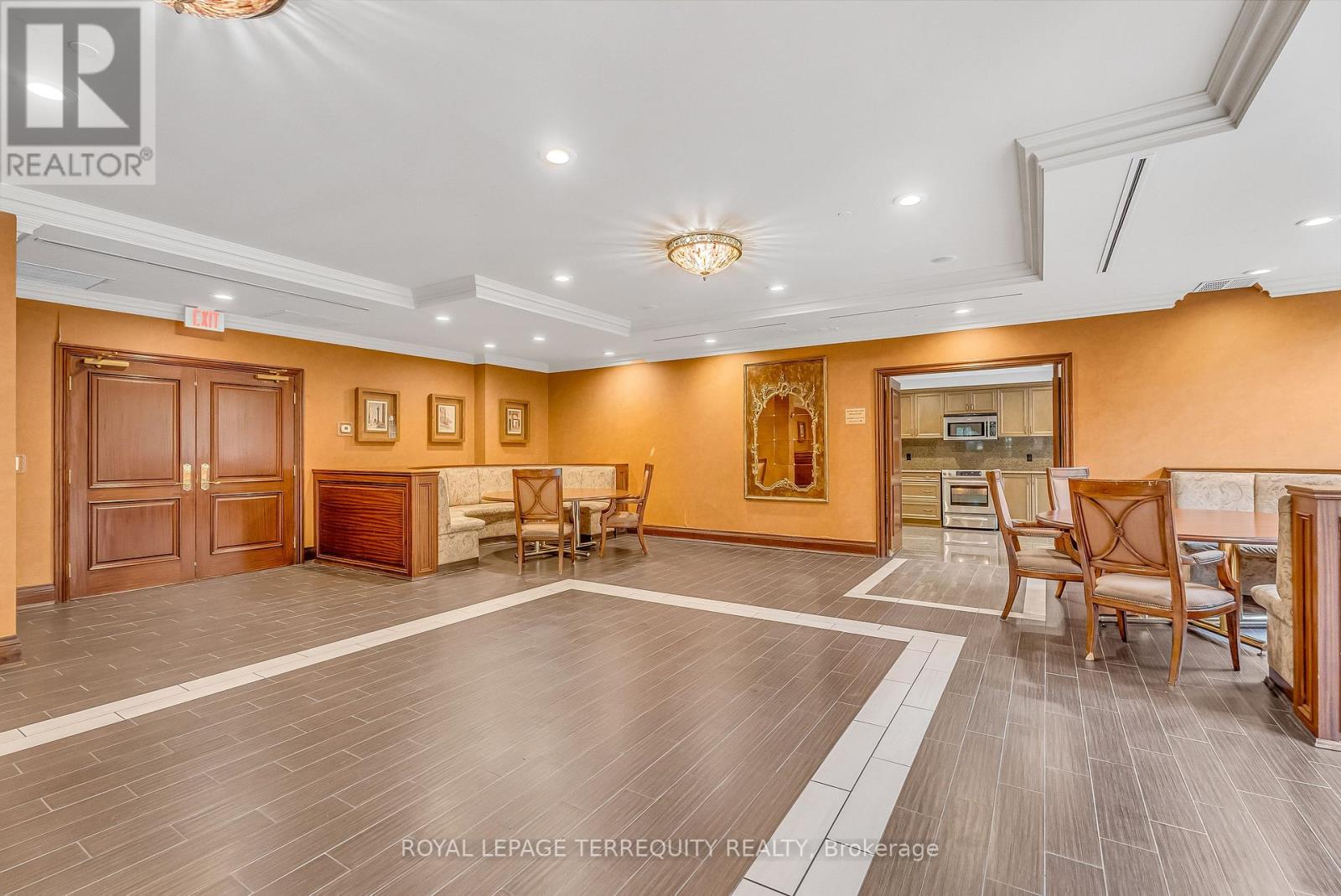1409 - 9225 Jane Street, Vaughan, Ontario  L6A 0J7 - Photo 31 - N12356352
