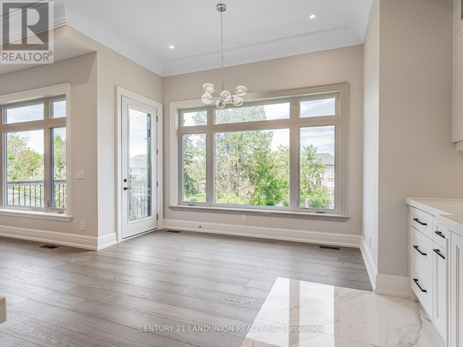 36a Elm Grove Avenue, Richmond Hill, Ontario  L4E 2W8 - Photo 17 - N12356372