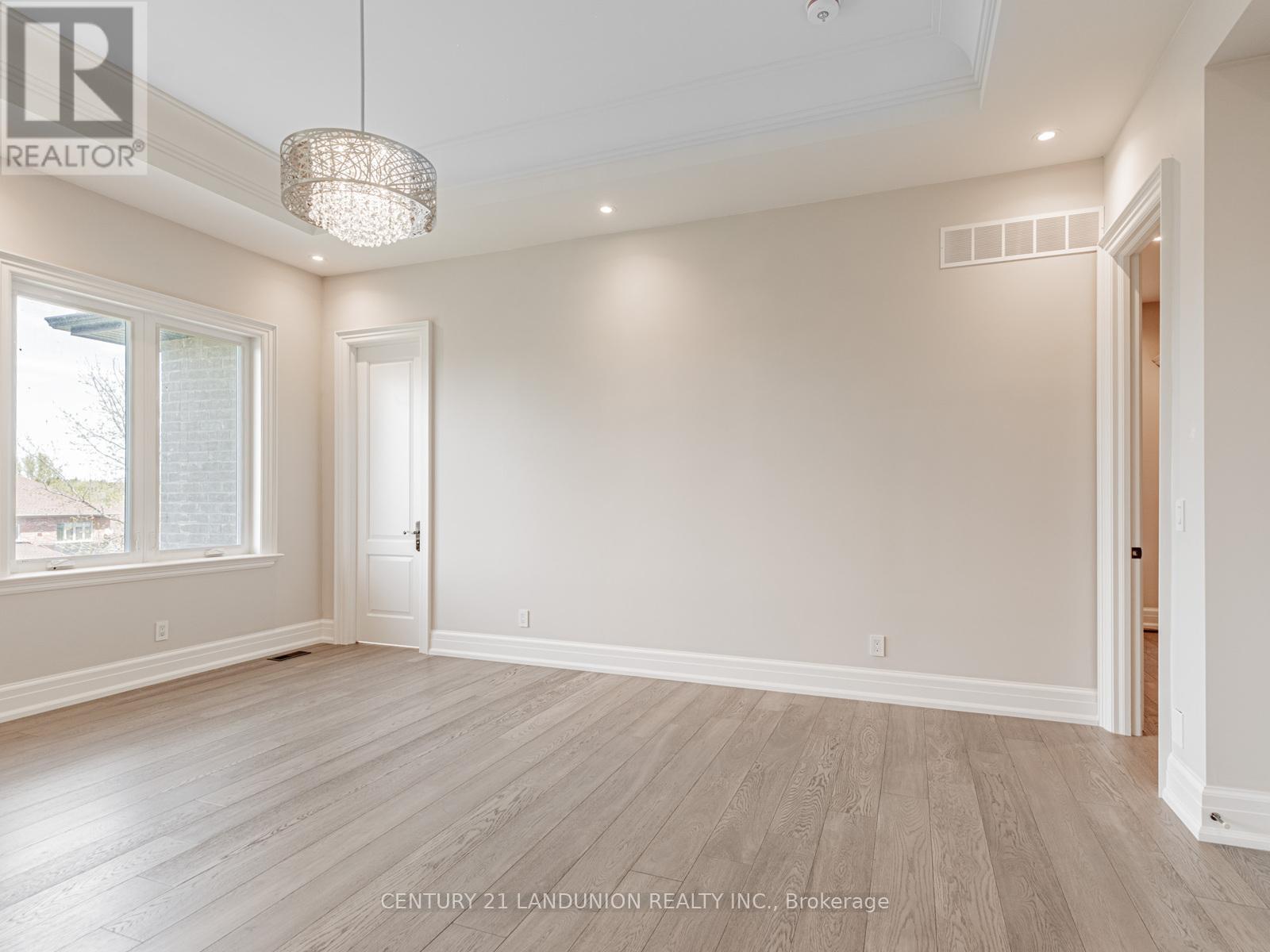 36a Elm Grove Avenue, Richmond Hill, Ontario  L4E 2W8 - Photo 20 - N12356372