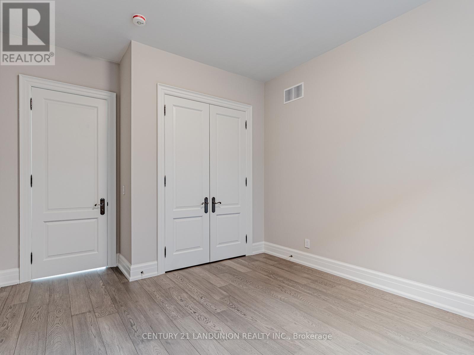 36a Elm Grove Avenue, Richmond Hill, Ontario  L4E 2W8 - Photo 27 - N12356372