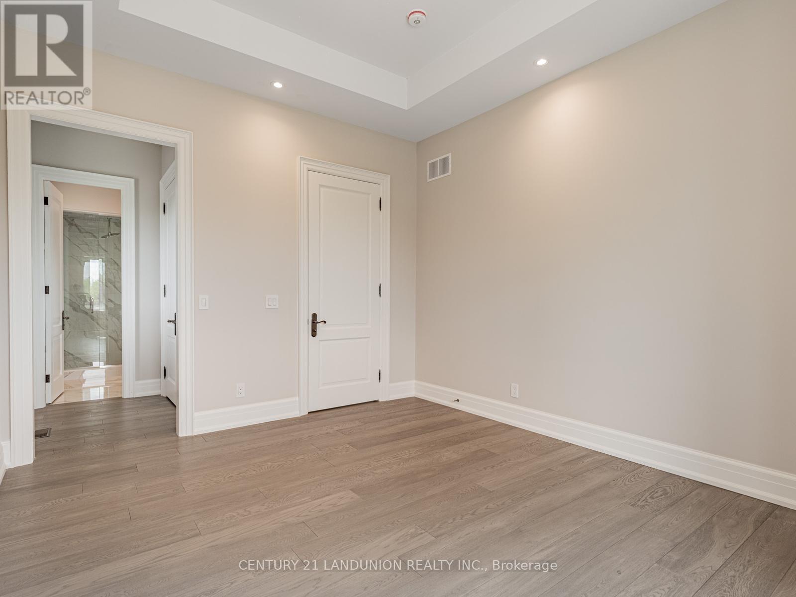 36a Elm Grove Avenue, Richmond Hill, Ontario  L4E 2W8 - Photo 31 - N12356372