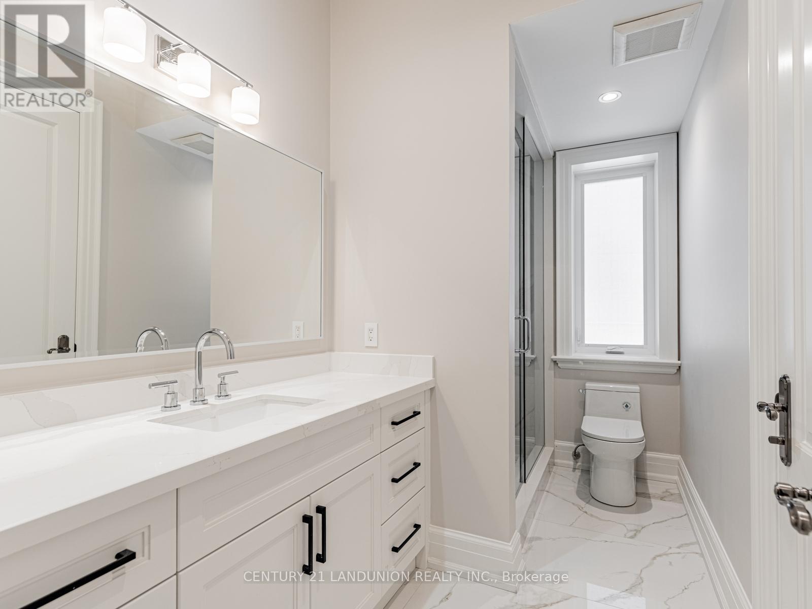 36a Elm Grove Avenue, Richmond Hill, Ontario  L4E 2W8 - Photo 40 - N12356372