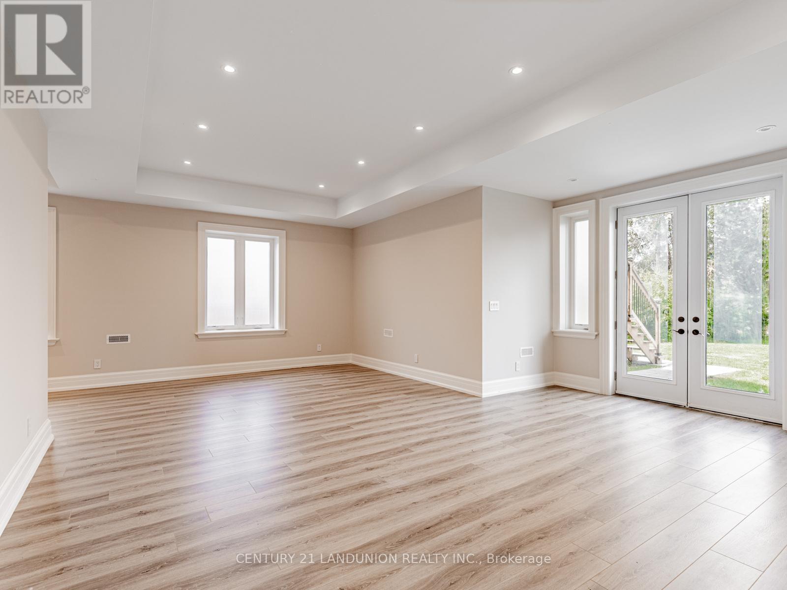 36a Elm Grove Avenue, Richmond Hill, Ontario  L4E 2W8 - Photo 43 - N12356372