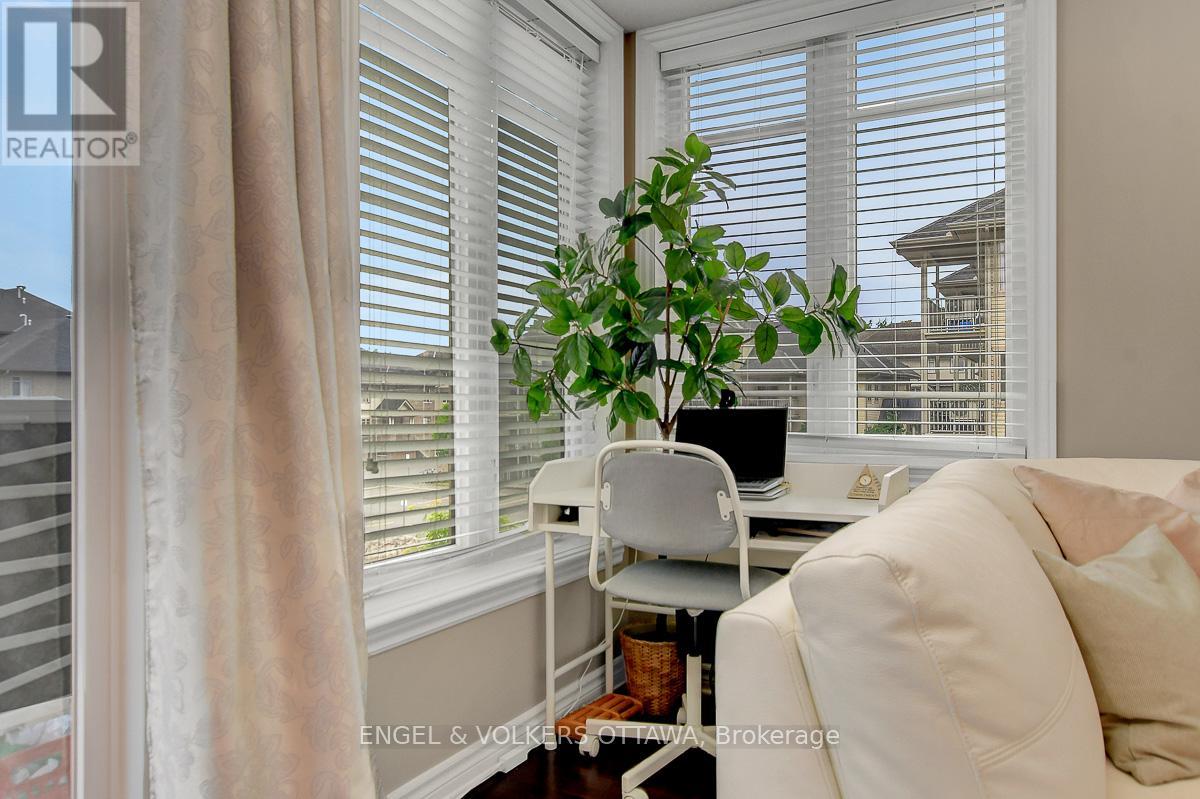 E - 188 Hornchurch Lane, Ottawa, Ontario  K2J 2T3 - Photo 13 - X12356378
