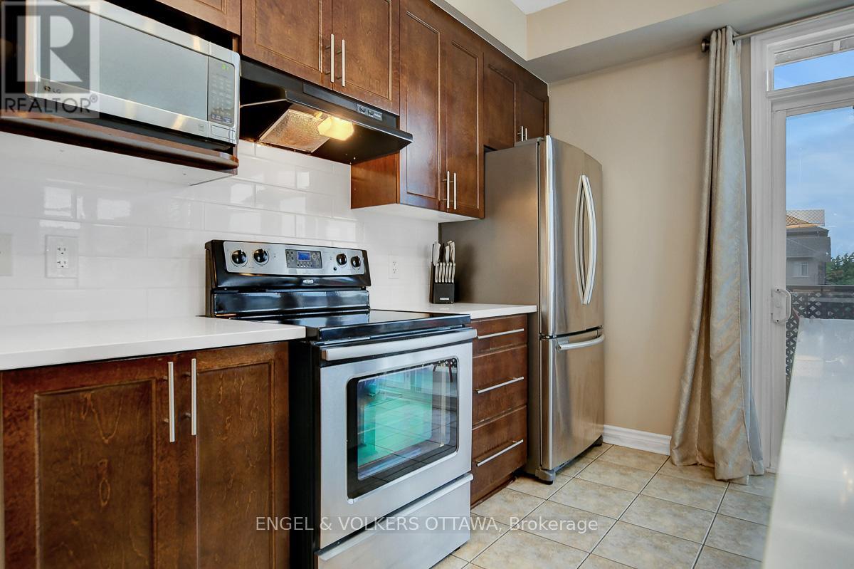 E - 188 Hornchurch Lane, Ottawa, Ontario  K2J 2T3 - Photo 16 - X12356378