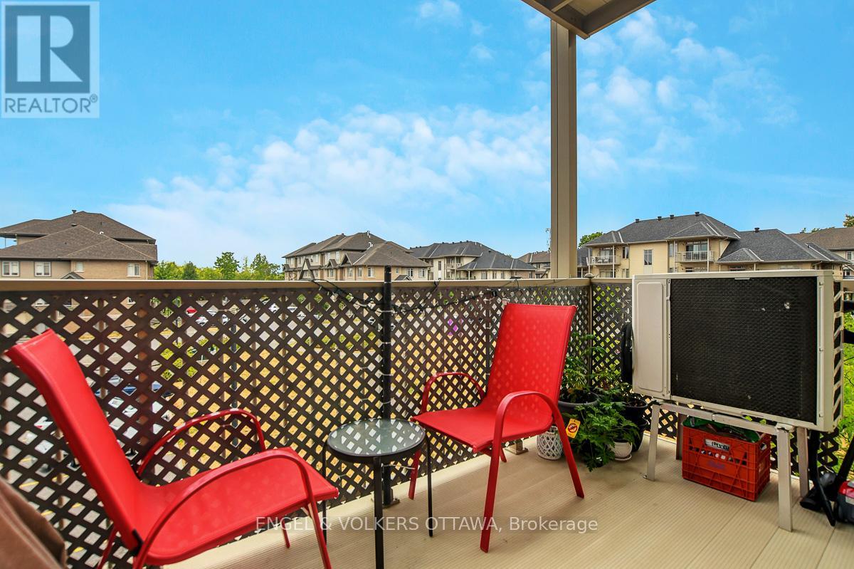 E - 188 Hornchurch Lane, Ottawa, Ontario  K2J 2T3 - Photo 19 - X12356378