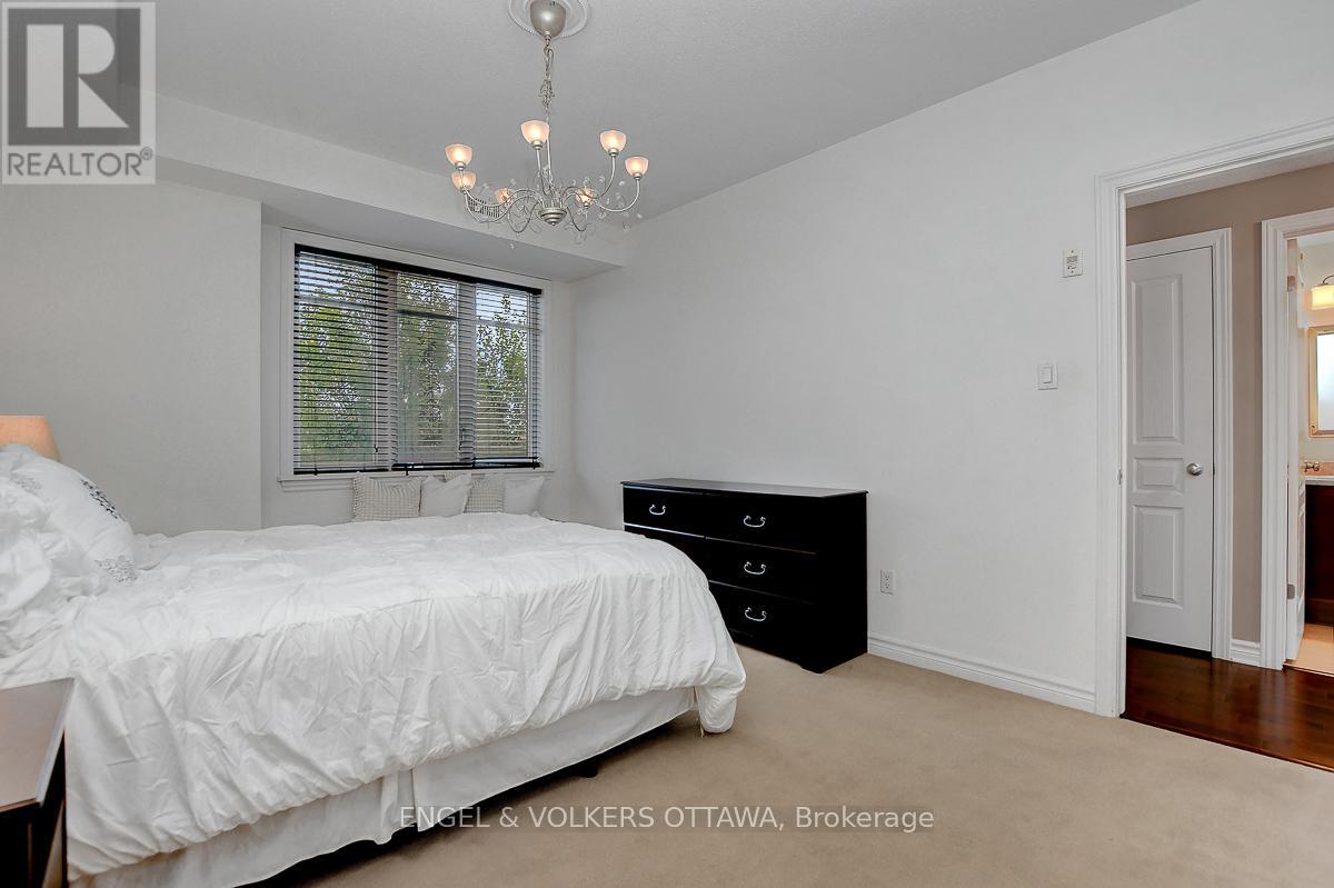 E - 188 Hornchurch Lane, Ottawa, Ontario  K2J 2T3 - Photo 23 - X12356378